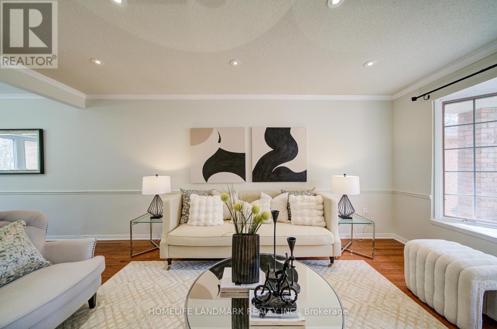 1111 Deer Run, Mississauga, ON - Indoor