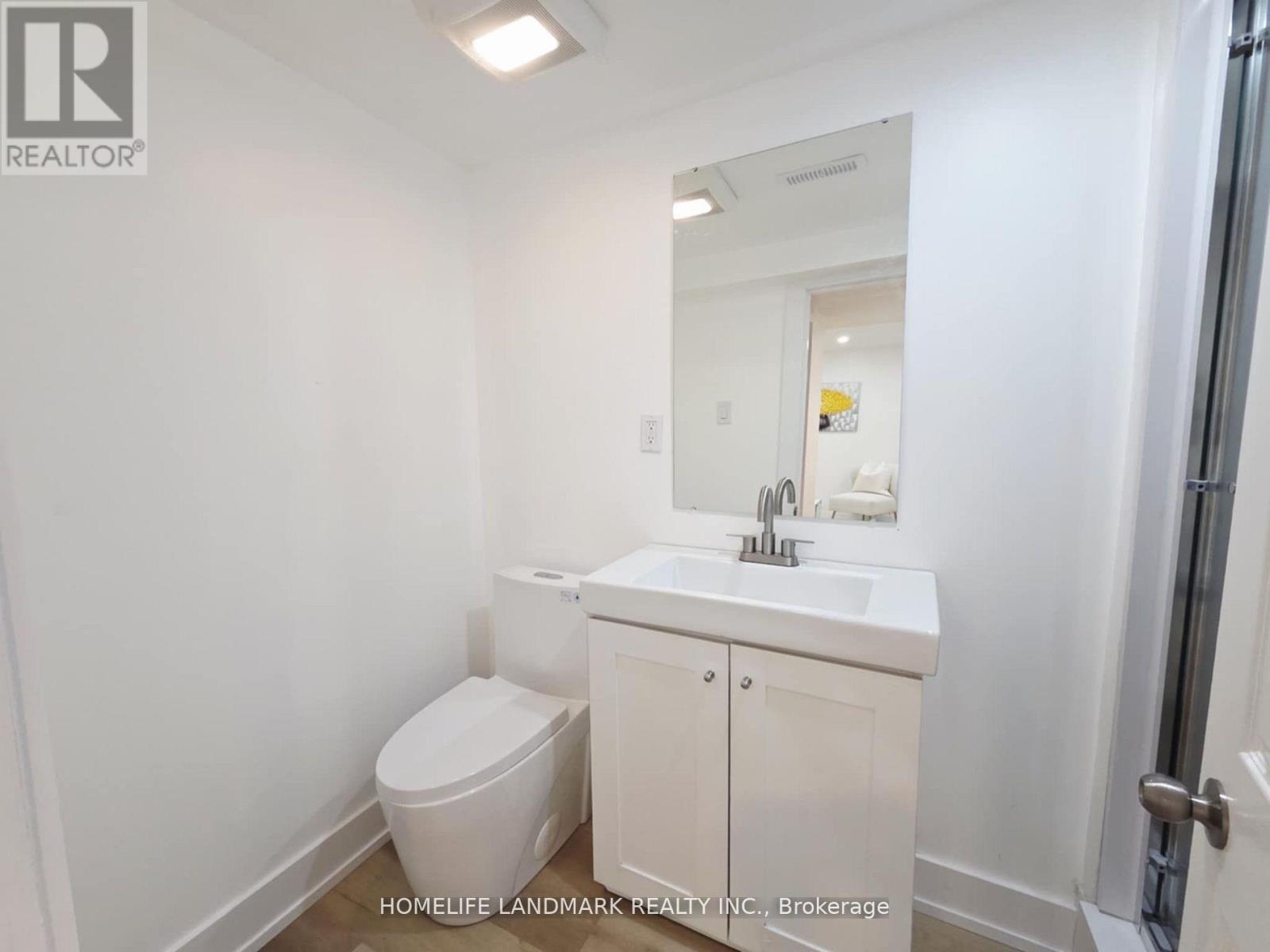 2764 Willowmore Way, Mississauga, ON - Indoor Photo Showing Bathroom