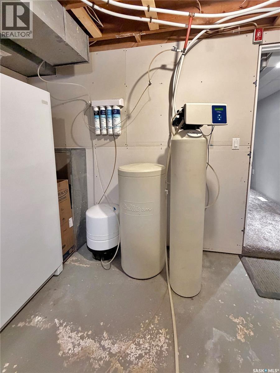 737 Sumner Street, Esterhazy, SK - Indoor Photo Showing Basement