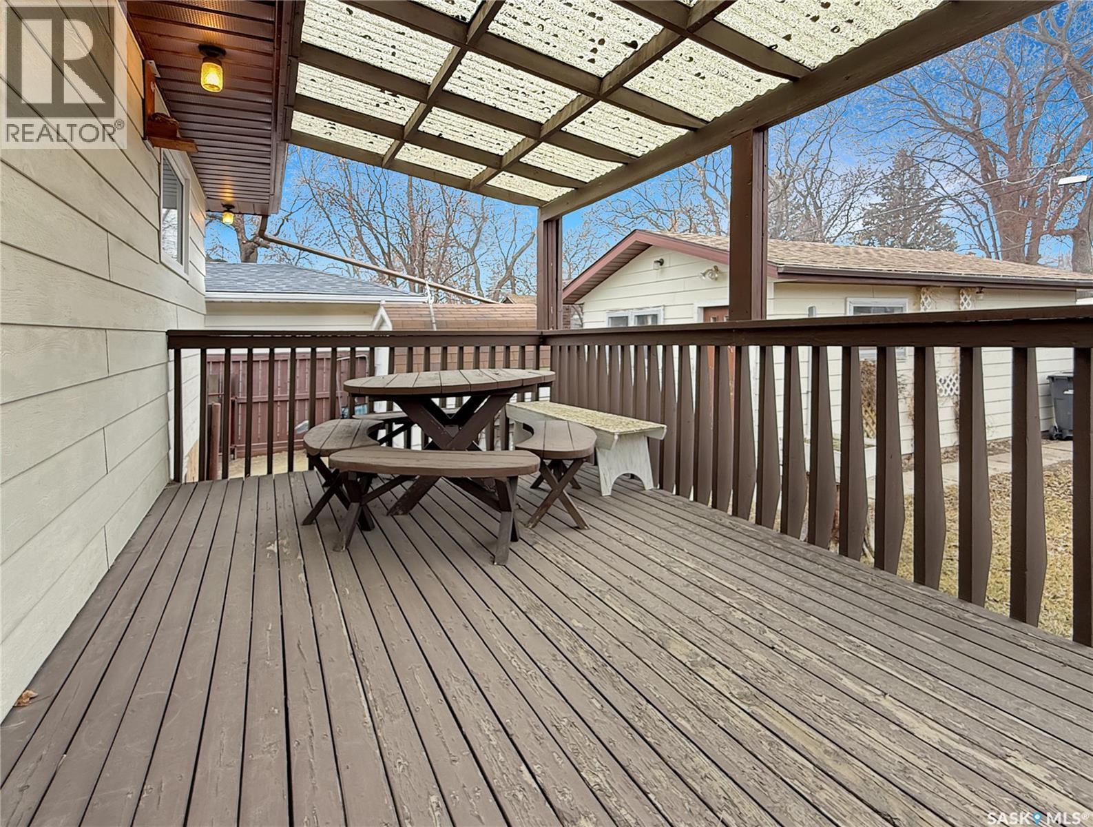 880 3Rd Avenue Ne, Swift Current, SK - Outdoor With Deck Patio Veranda With Exterior