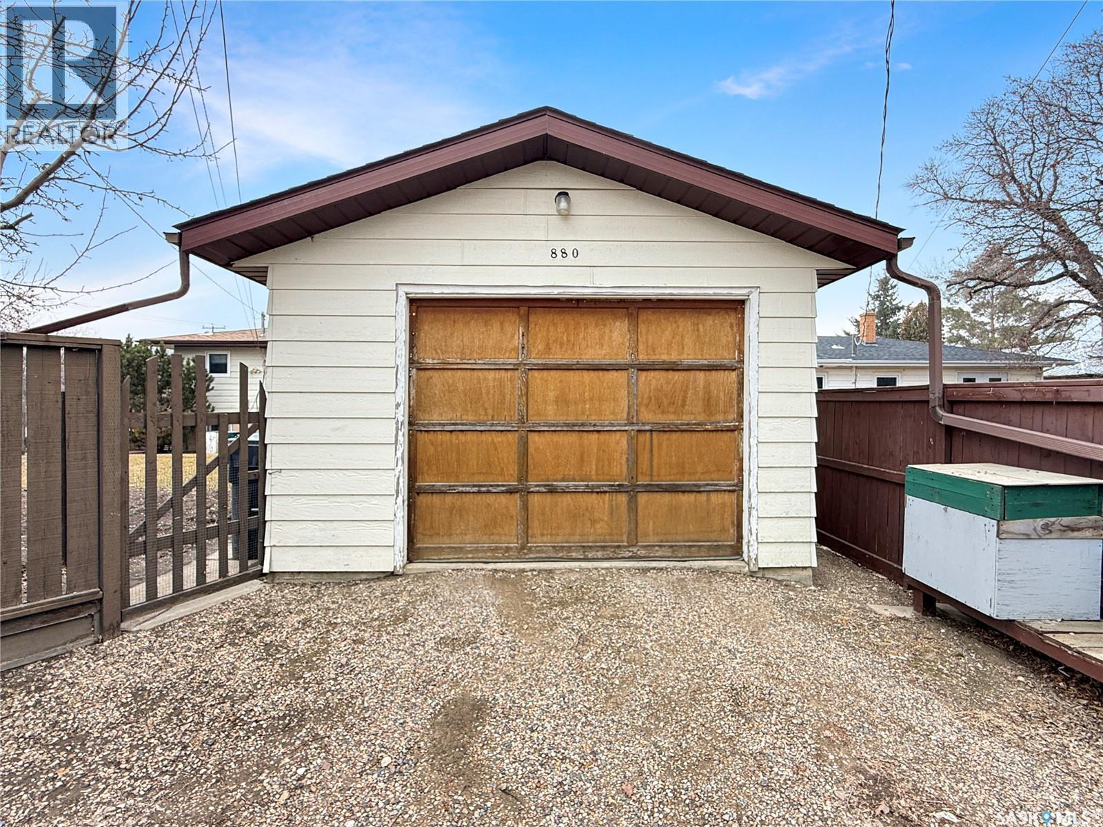 880 3Rd Avenue Ne, Swift Current, SK - Outdoor With Exterior