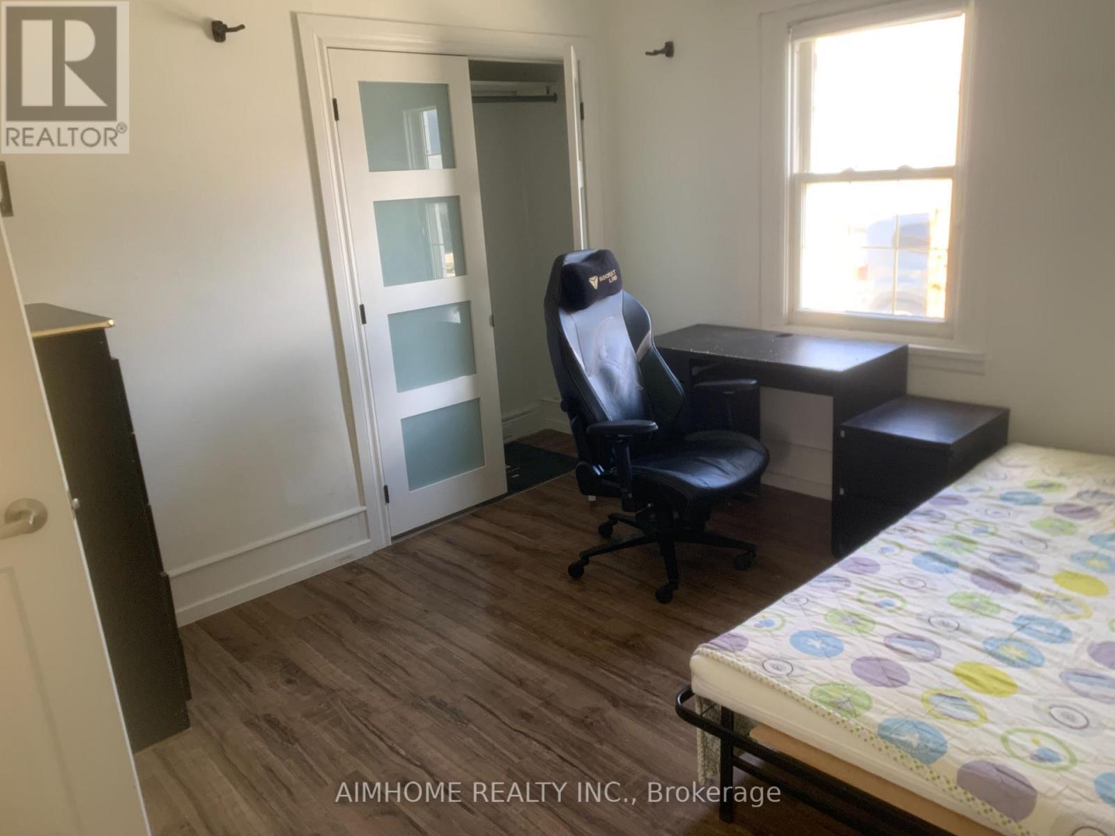 7 Rathgar Street, London East, ON - Indoor