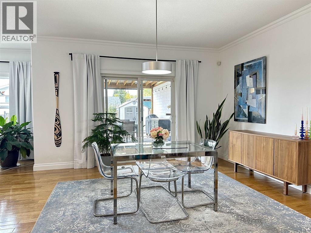 3473 Hargreaves Avenue, Vanderhoof, BC - Indoor Photo Showing Dining Room