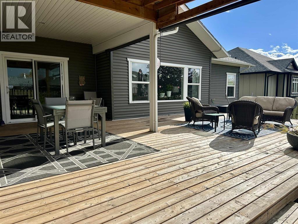 3473 Hargreaves Avenue, Vanderhoof, BC - Outdoor With Deck Patio Veranda With Exterior
