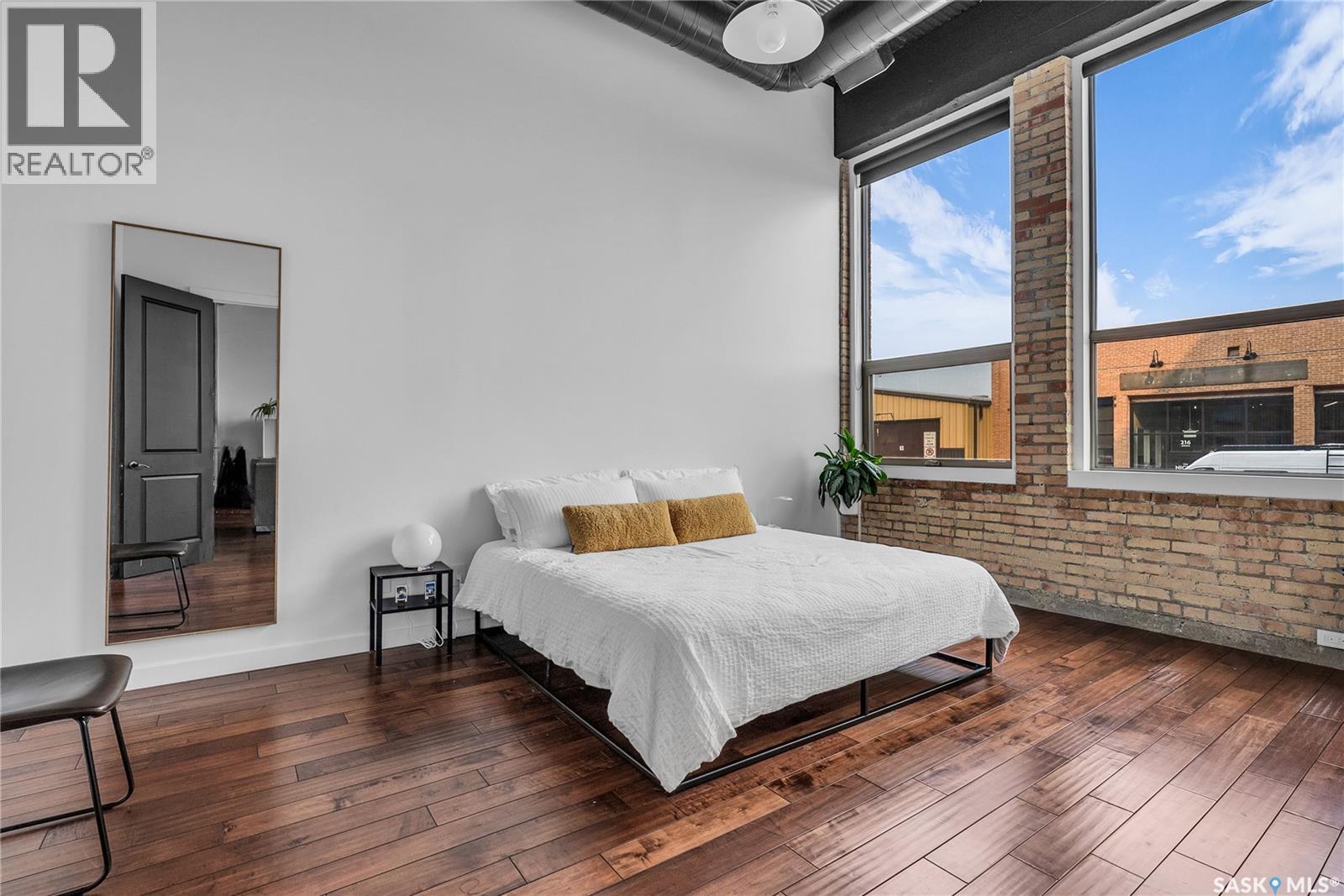 105 211 D Avenue N, Saskatoon, SK - Indoor Photo Showing Bedroom
