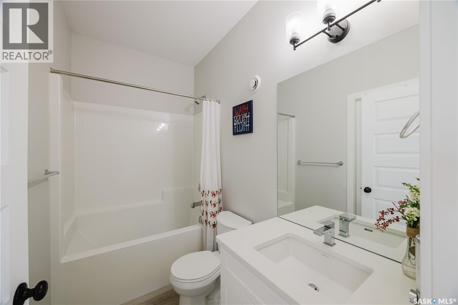 202 Cowessess Road, Saskatoon, SK - Indoor Photo Showing Bathroom
