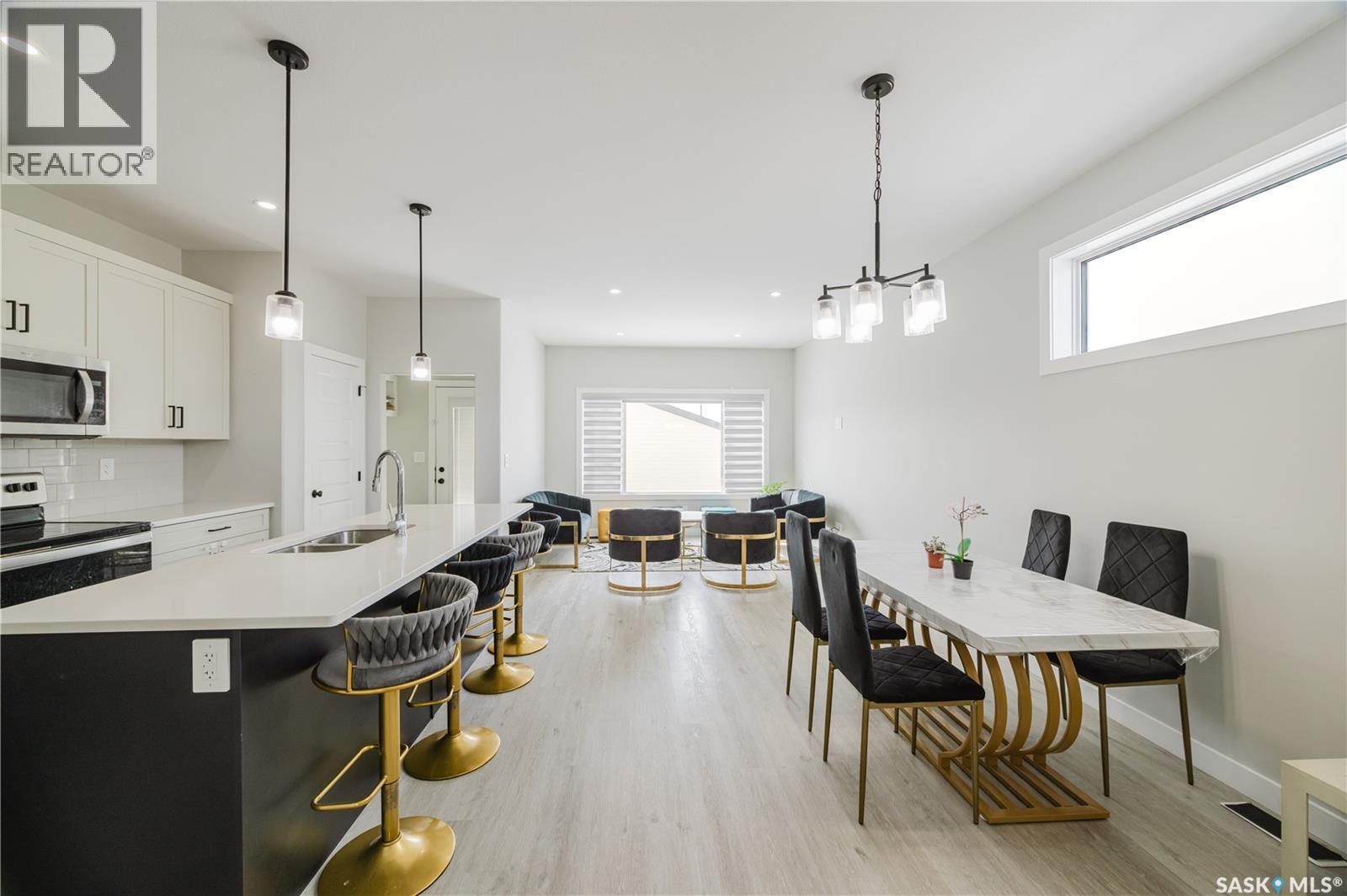 202 Cowessess Road, Saskatoon, SK - Indoor