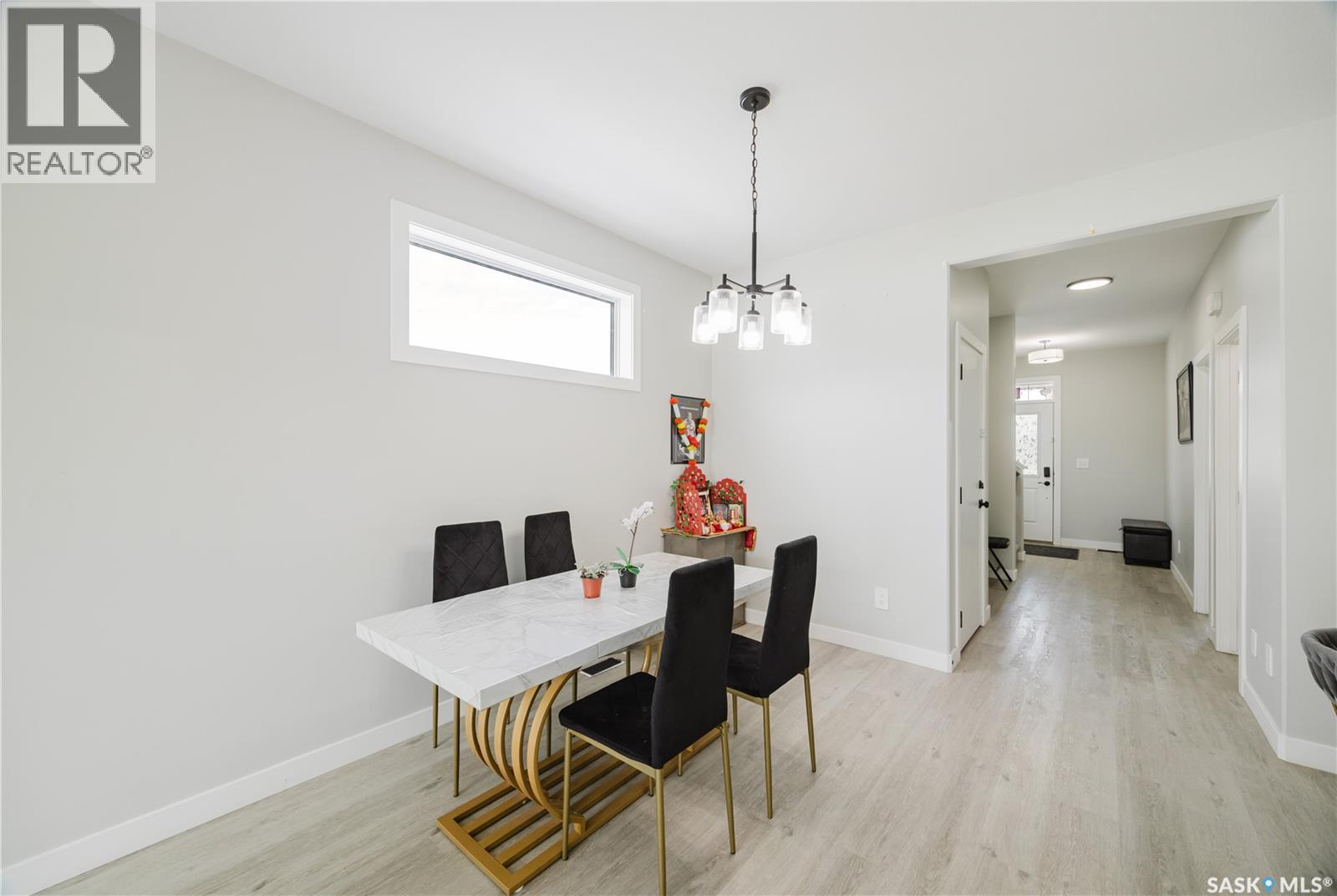 202 Cowessess Road, Saskatoon, SK - Indoor Photo Showing Dining Room