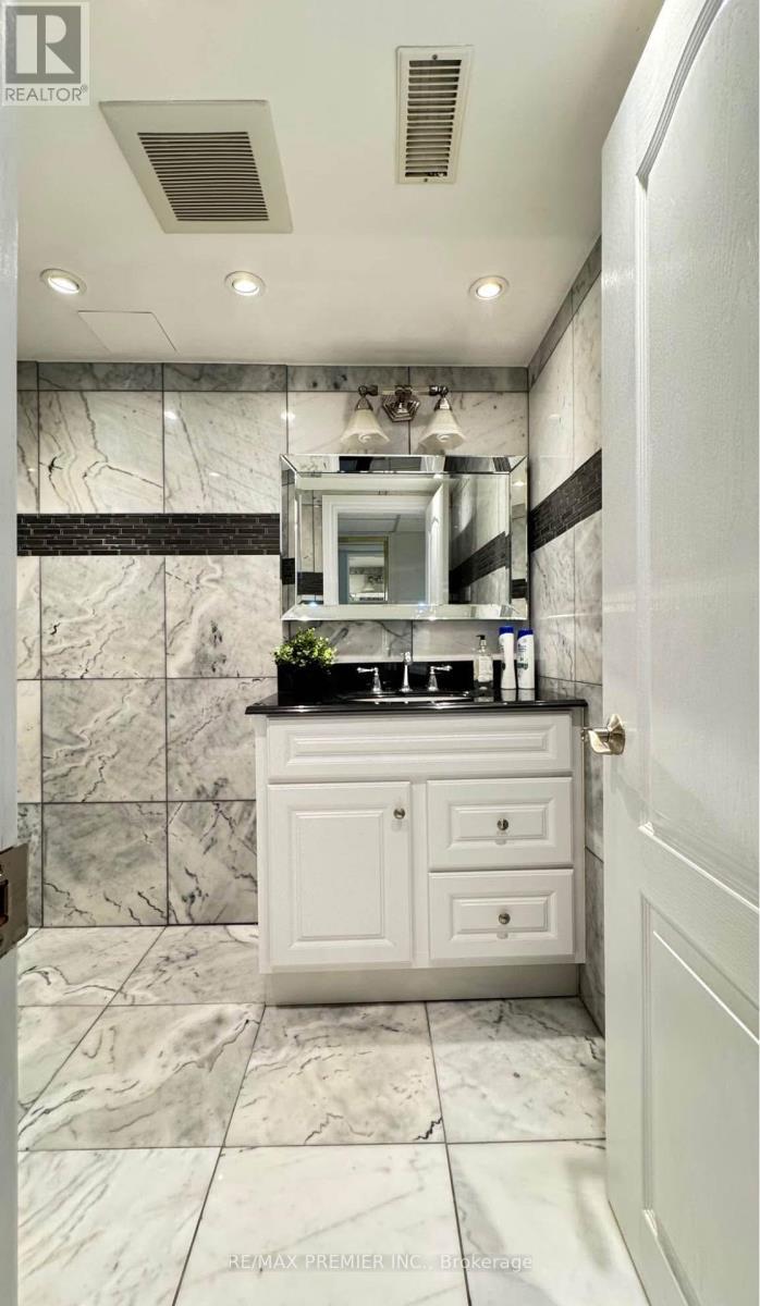 3551 Burningelm Crescent, Mississauga, ON - Indoor