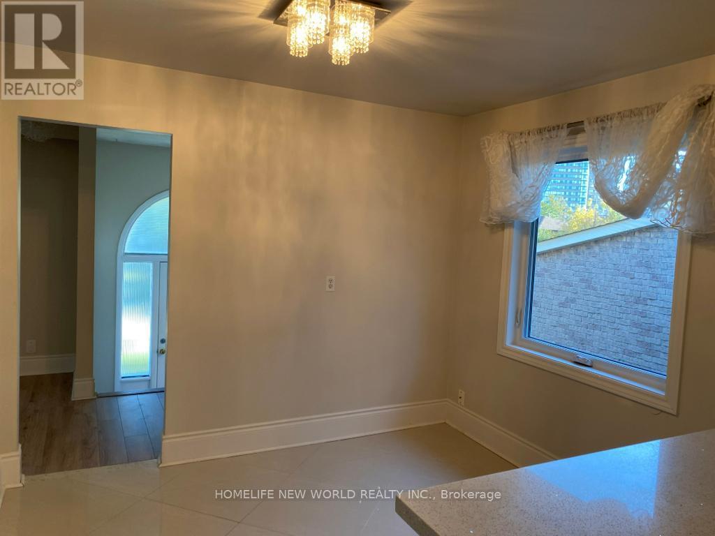 151 Chalfield Lane, Mississauga, ON - Indoor Photo Showing Other Room