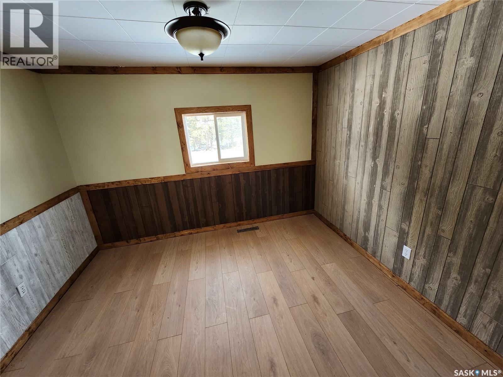 Na Service Road, Mclean, SK - Indoor Photo Showing Other Room