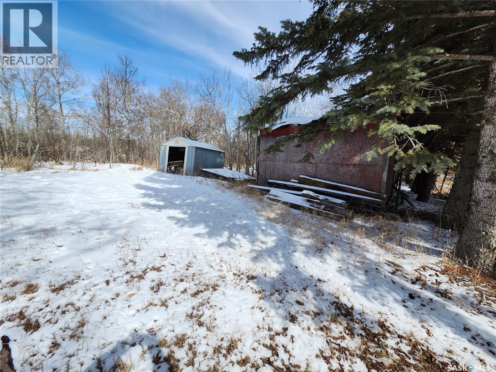 Na Service Road, Mclean, SK - Outdoor