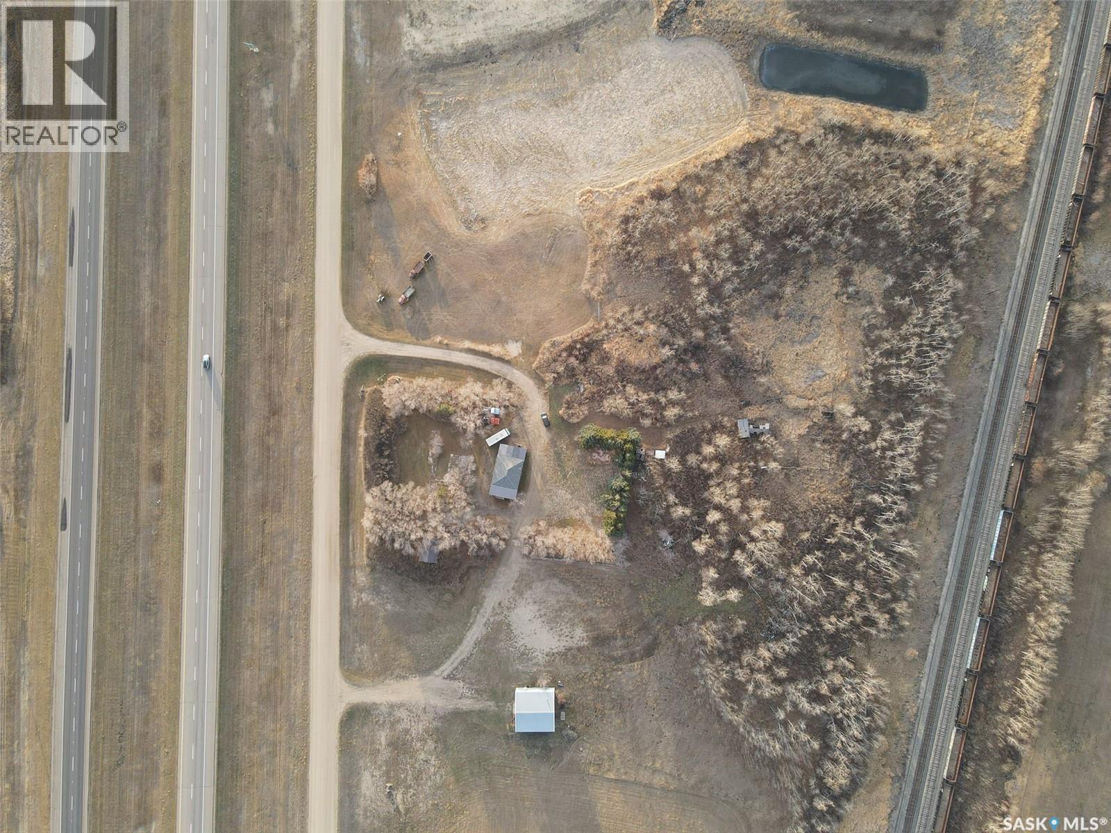 Na Service Road, Mclean, SK -