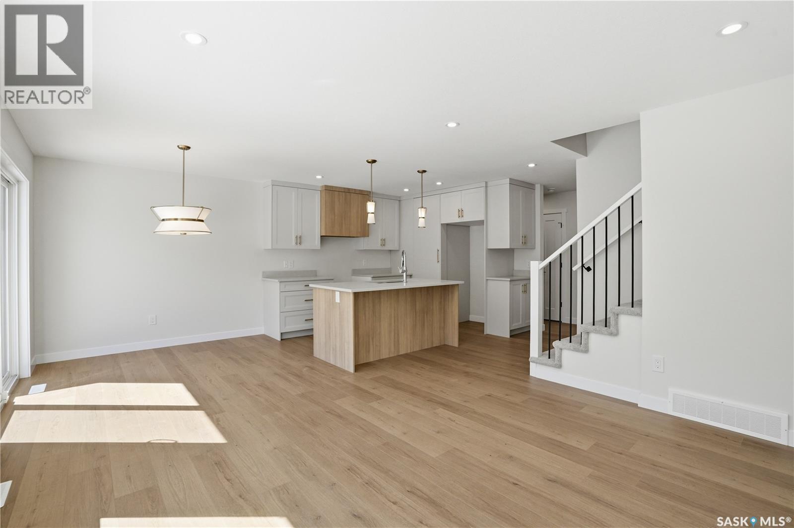 404 155 Mcfaull Way, Saskatoon, SK - Indoor Photo Showing Kitchen