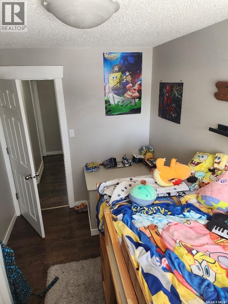 84 Rothwell Crescent, Regina, SK - Indoor Photo Showing Bedroom