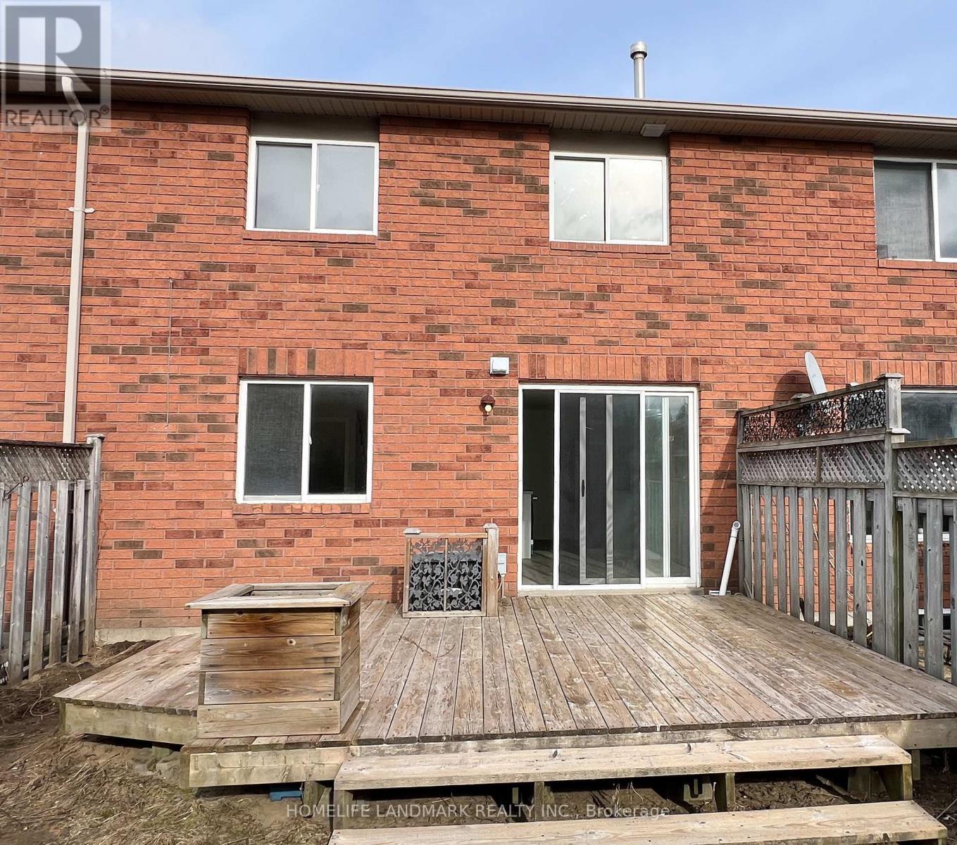 6 Silver Maple Crescent, Barrie, ON - Outdoor With Exterior