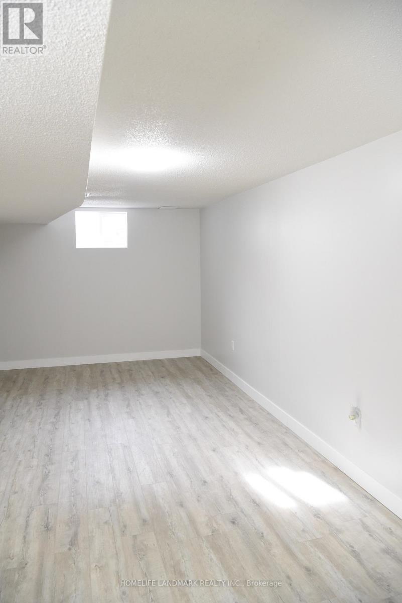 6 Silver Maple Crescent, Barrie, ON - Indoor