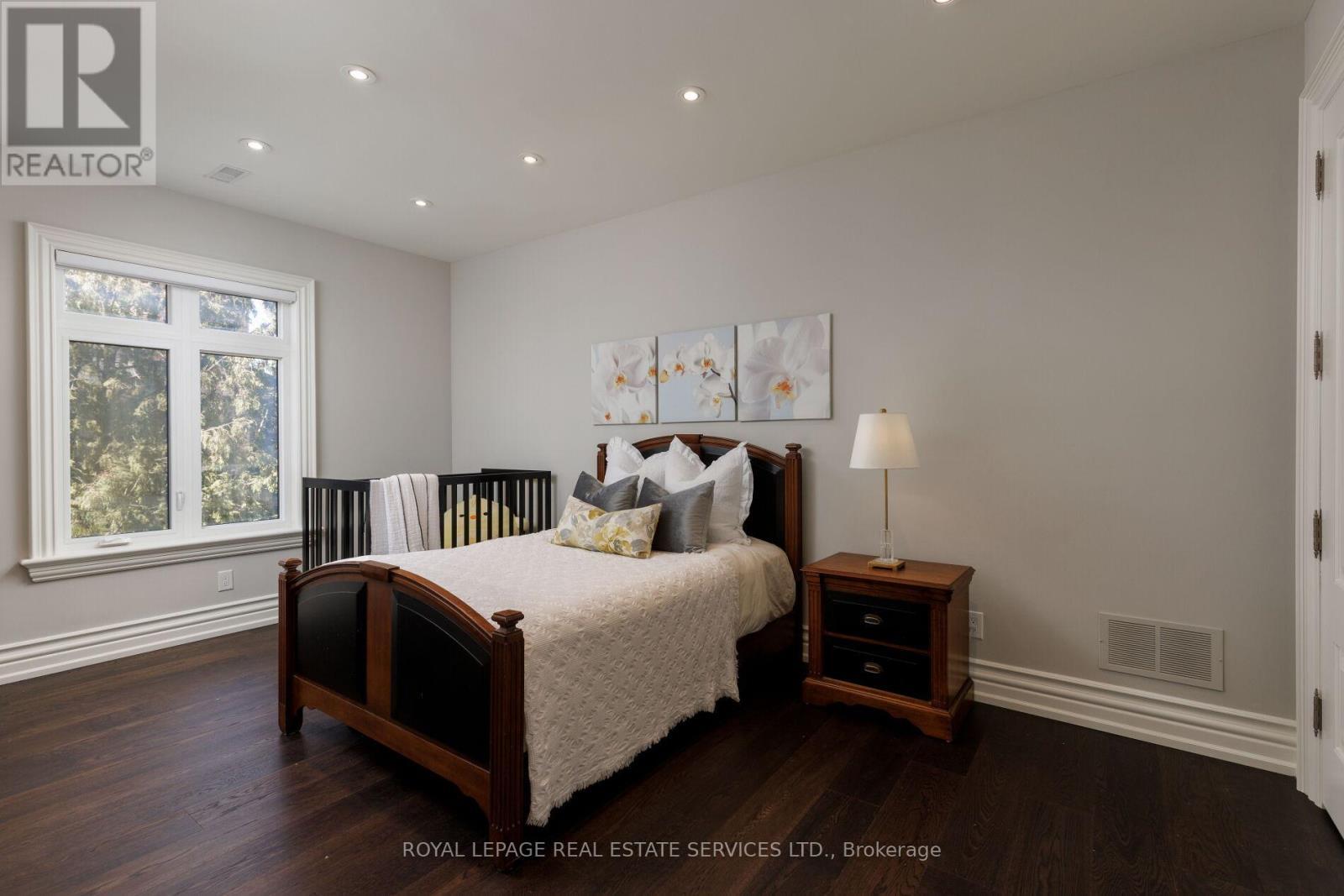 1165 Garden Road, Mississauga, ON - Indoor Photo Showing Bedroom