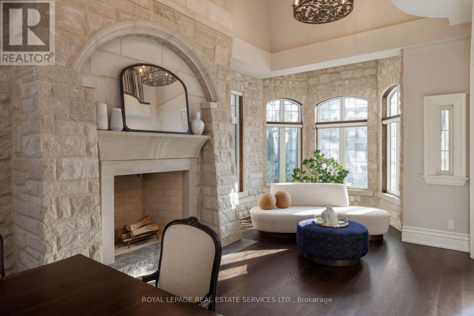 1165 Garden Road, Mississauga, ON - Indoor With Fireplace