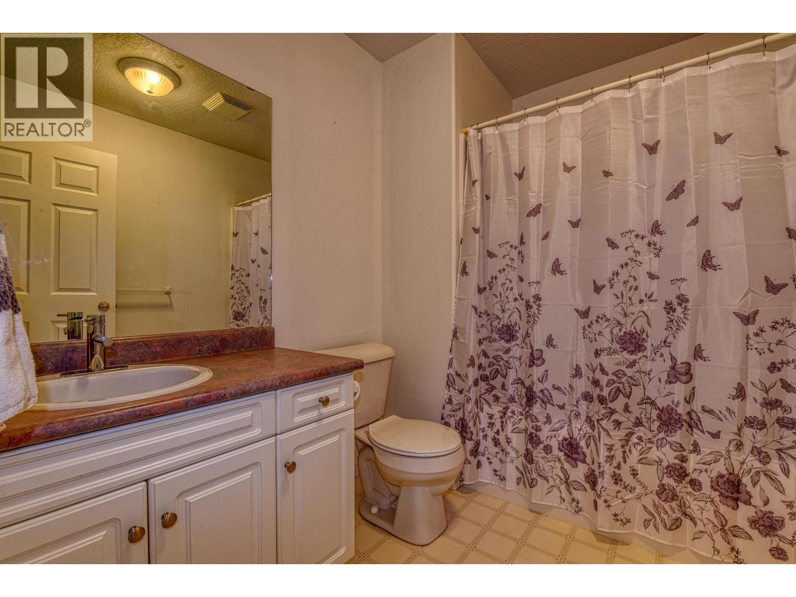 9 11 Eagle Crescent, Williams Lake, BC - Indoor Photo Showing Bathroom