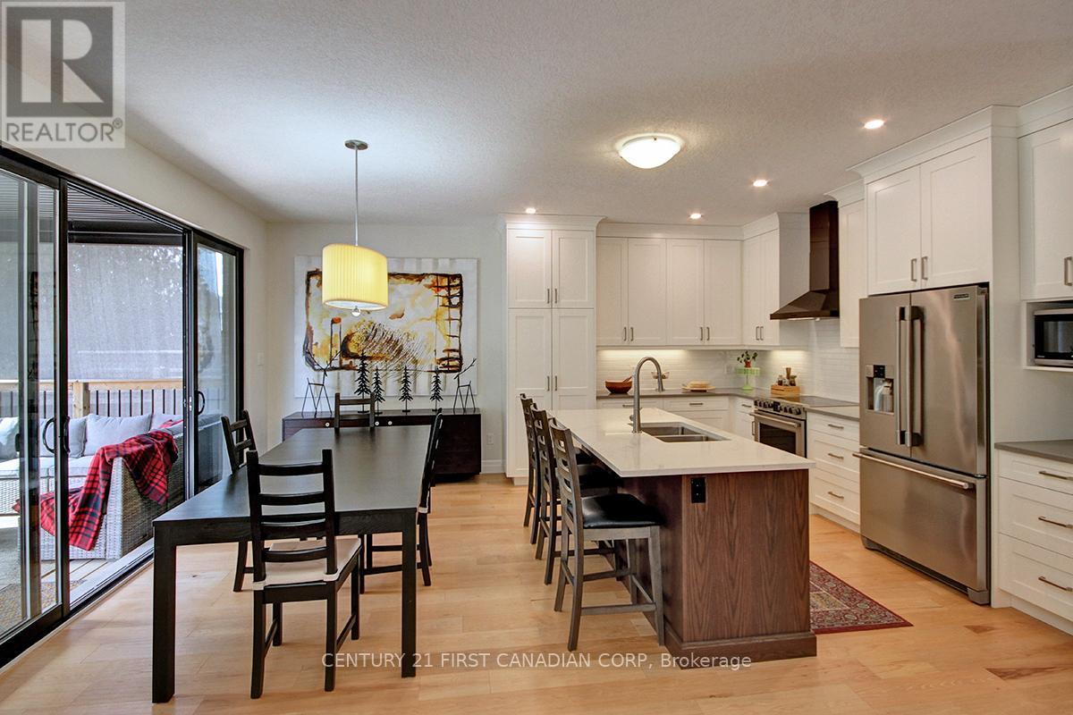 2113 Linkway Boulevard, London South (South A), ON - Indoor
