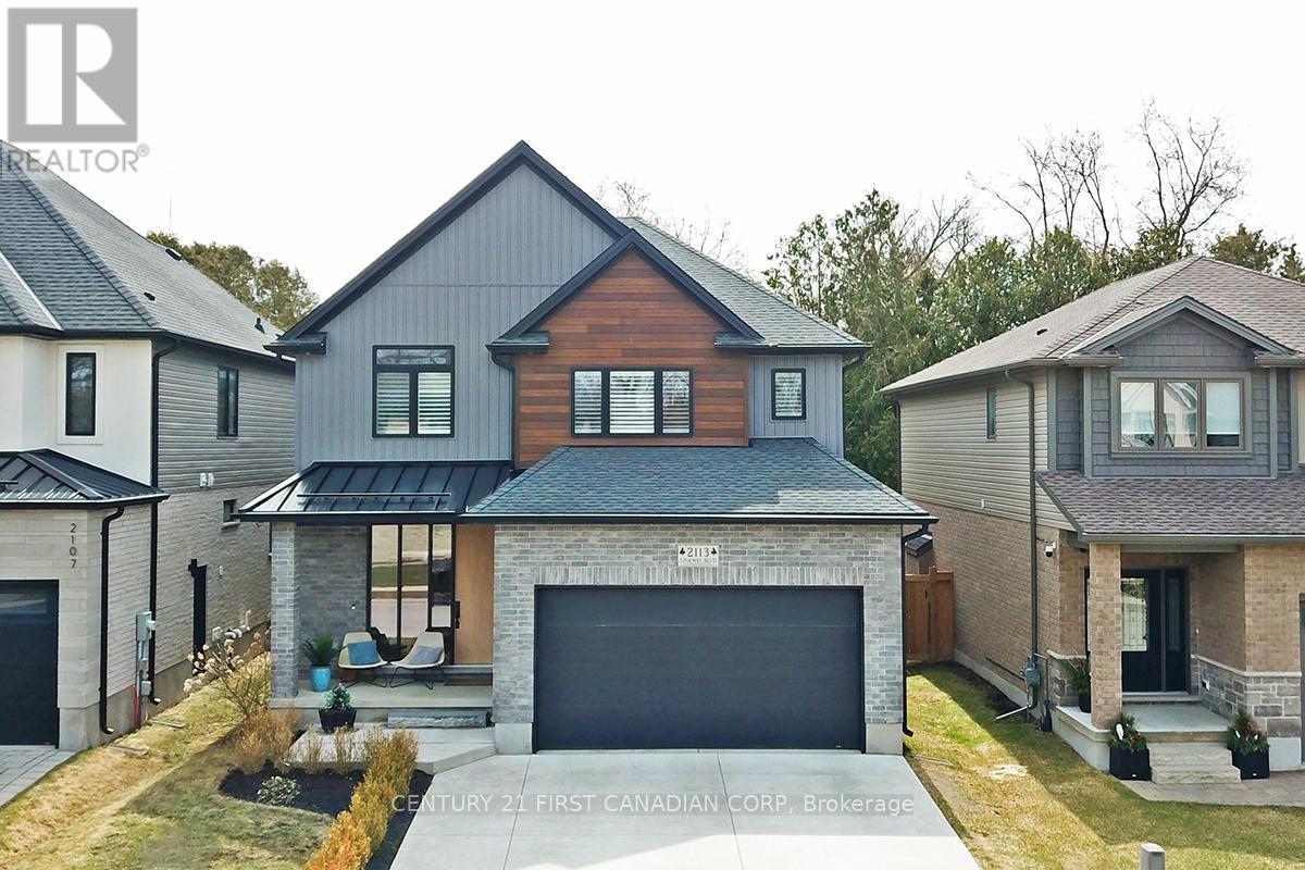 2113 Linkway Boulevard, London South (South A), ON - Outdoor With Facade
