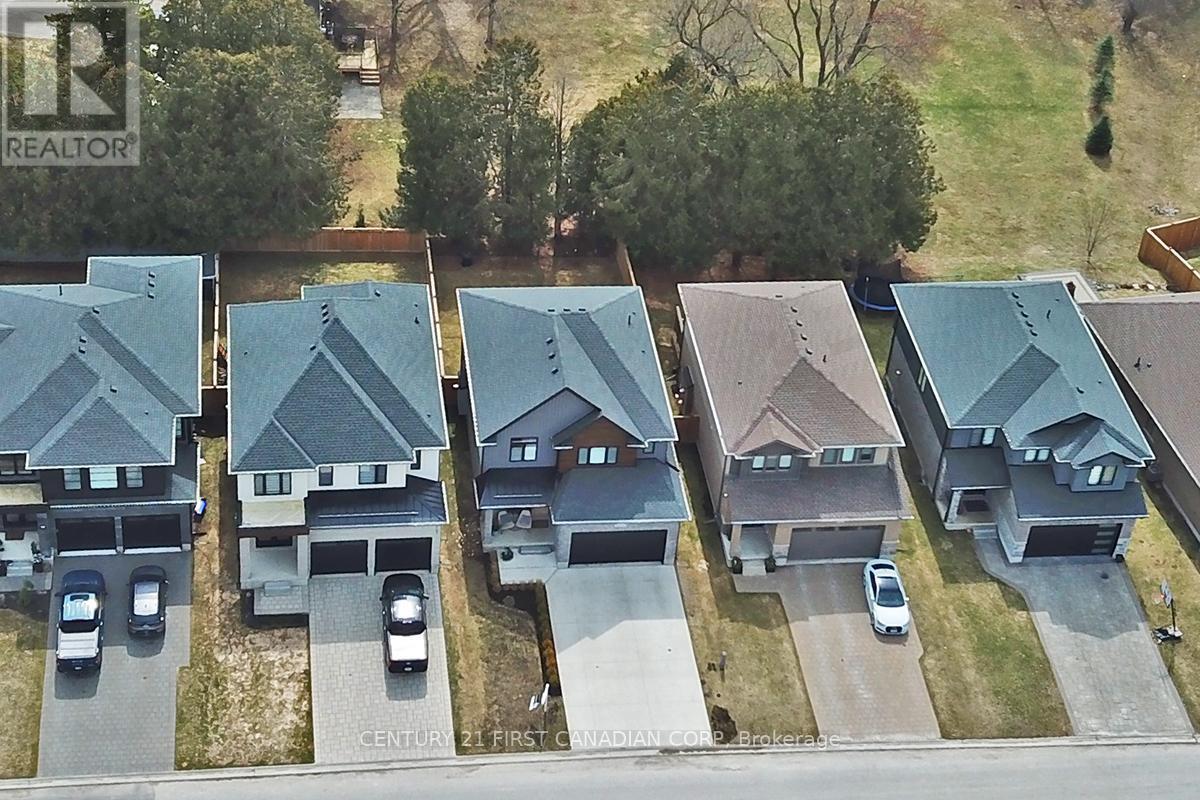 2113 Linkway Boulevard, London South (South A), ON - Outdoor