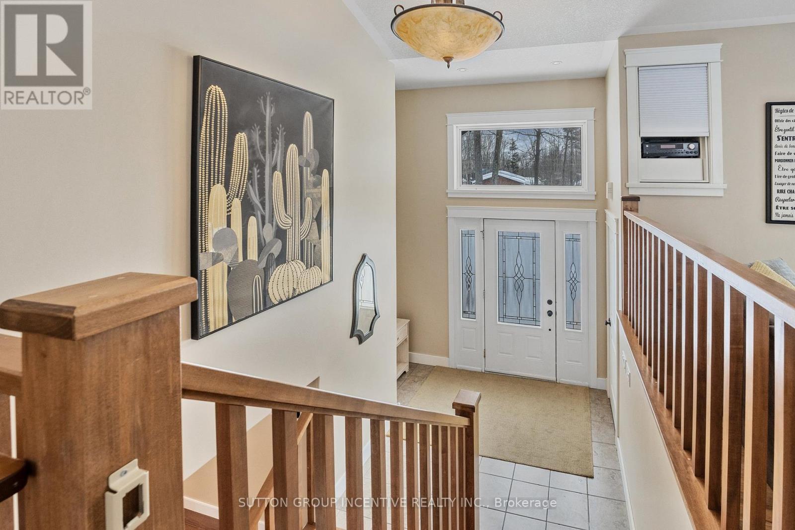 48 Tall Pines Drive, Tiny, ON - Indoor Photo Showing Other Room