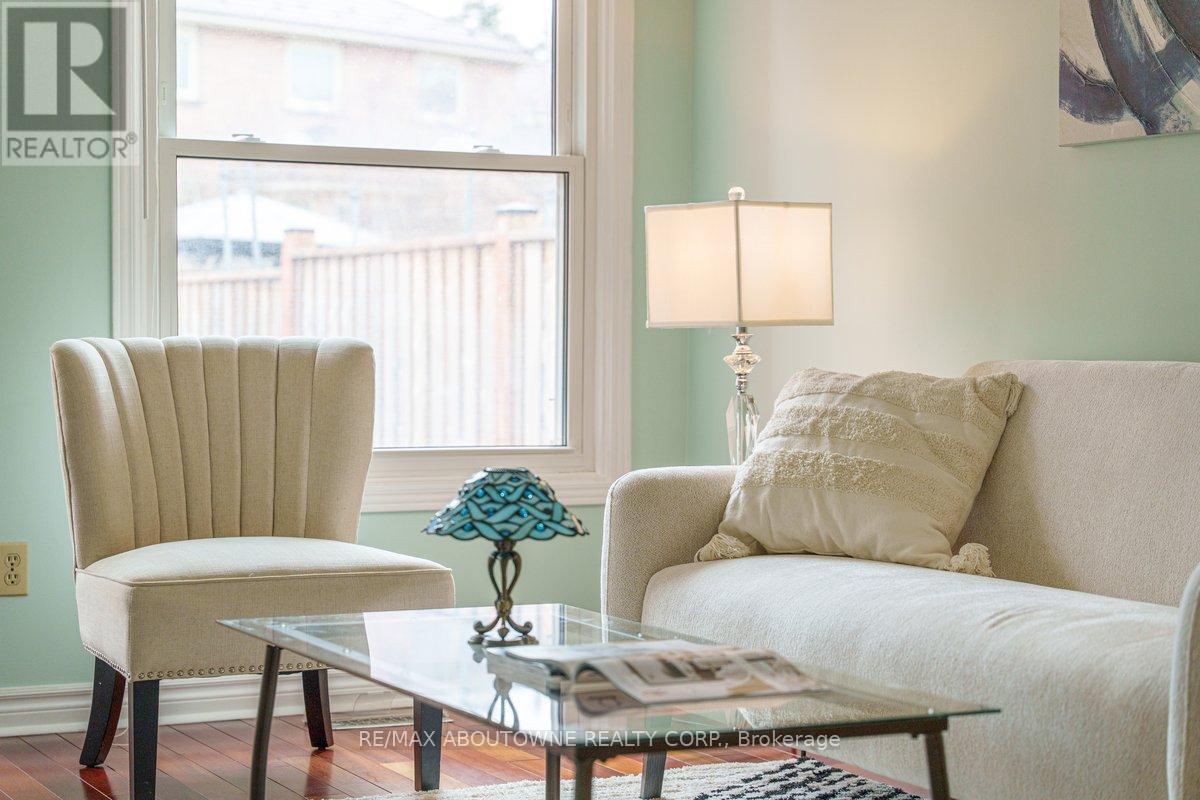 4538 Mayflower Drive, Mississauga, ON - Indoor