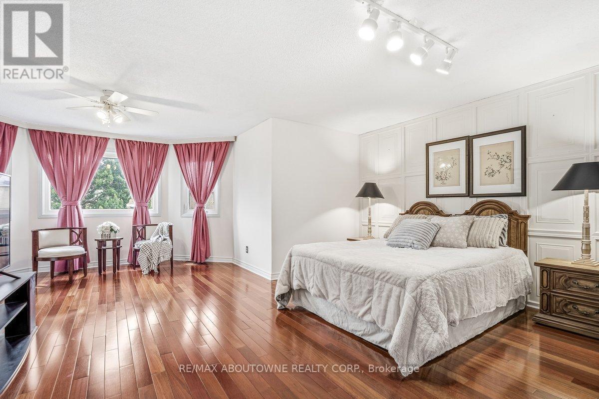 4538 Mayflower Drive, Mississauga, ON - Indoor Photo Showing Bedroom