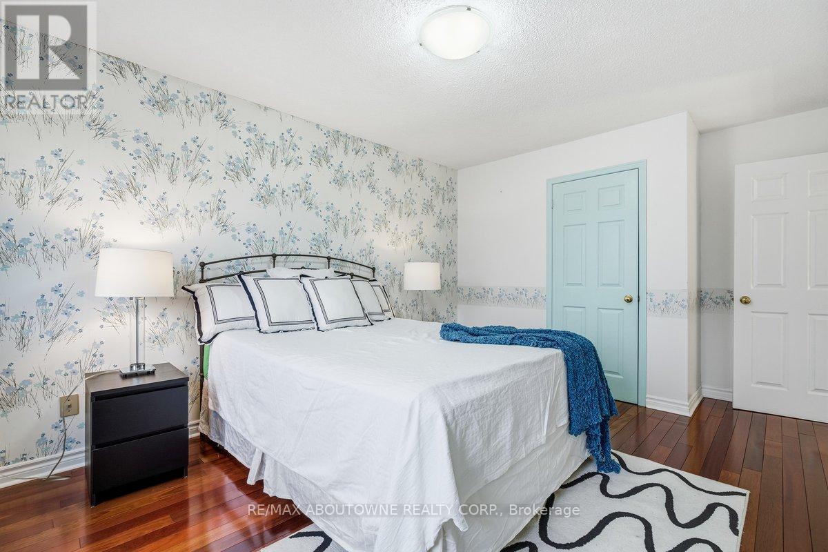4538 Mayflower Drive, Mississauga, ON - Indoor Photo Showing Bedroom