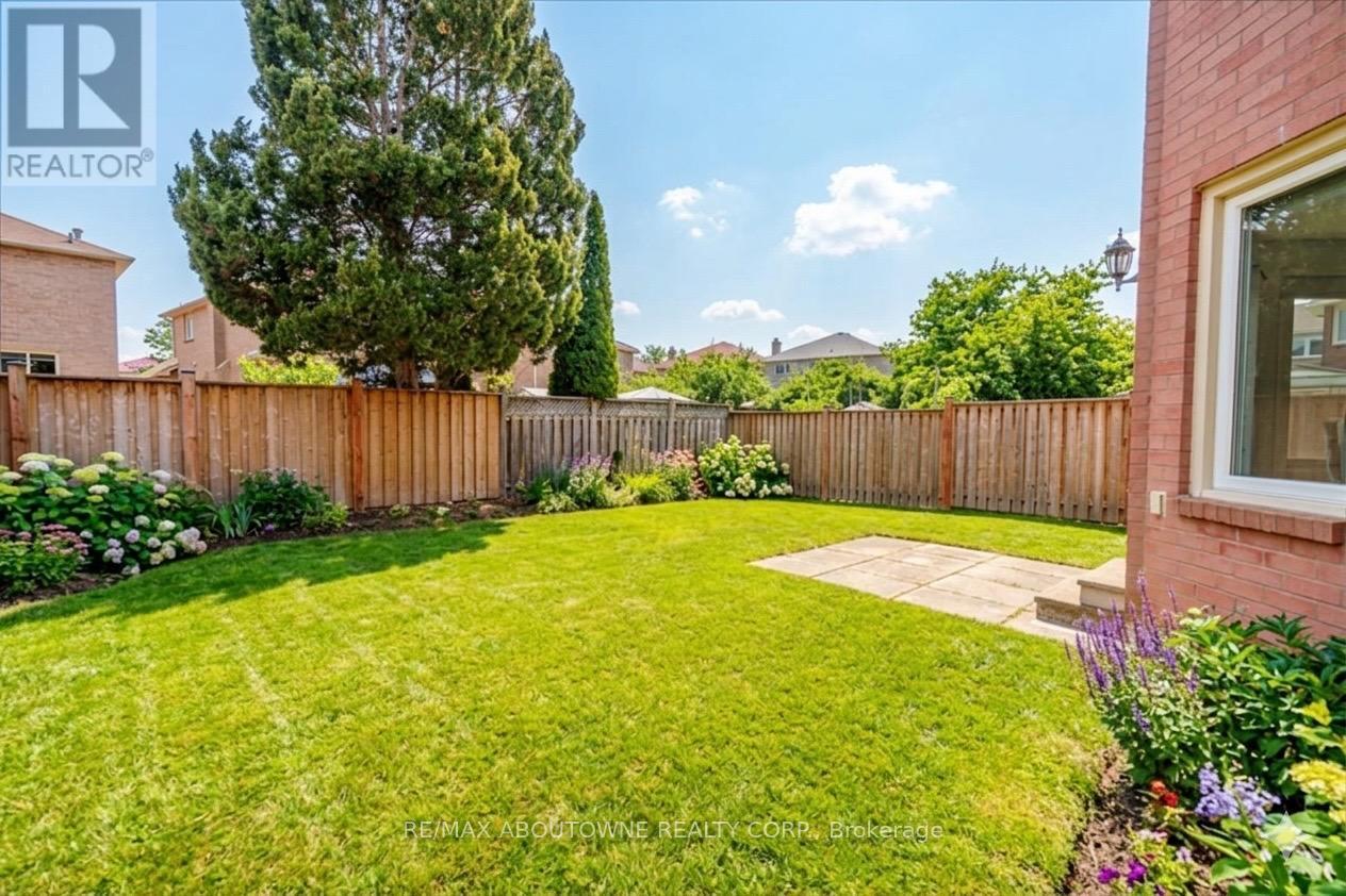 4538 Mayflower Drive, Mississauga, ON - Outdoor