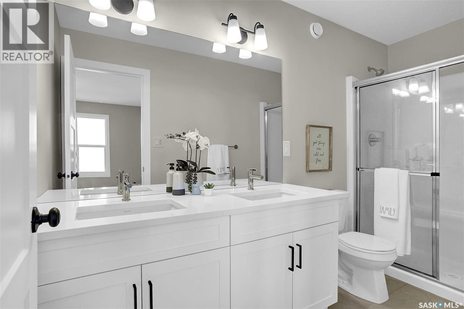 230 Kostiuk Crescent, Saskatoon, SK - Indoor Photo Showing Bathroom