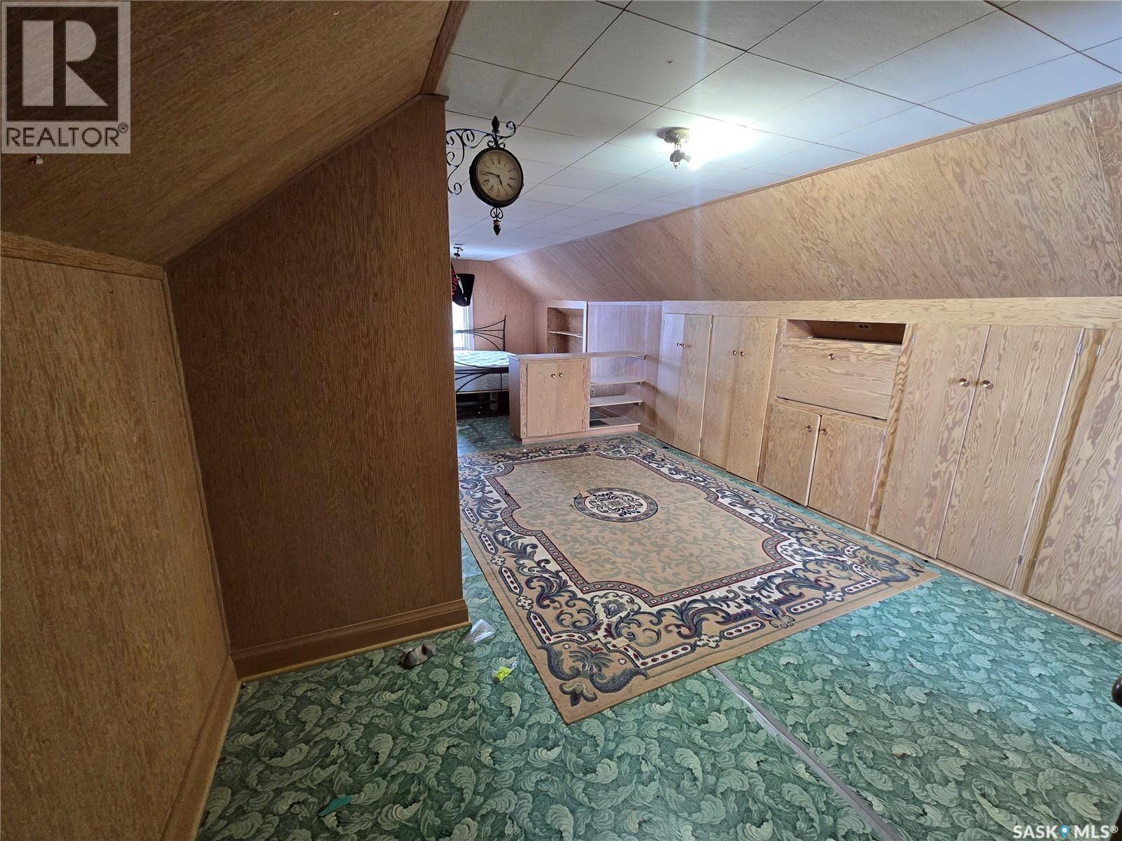 400 4Th Avenue E, Assiniboia, SK - Indoor Photo Showing Other Room