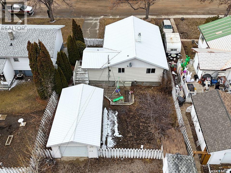 619 4Th Avenue Nw, Swift Current, SK - Outdoor With Exterior