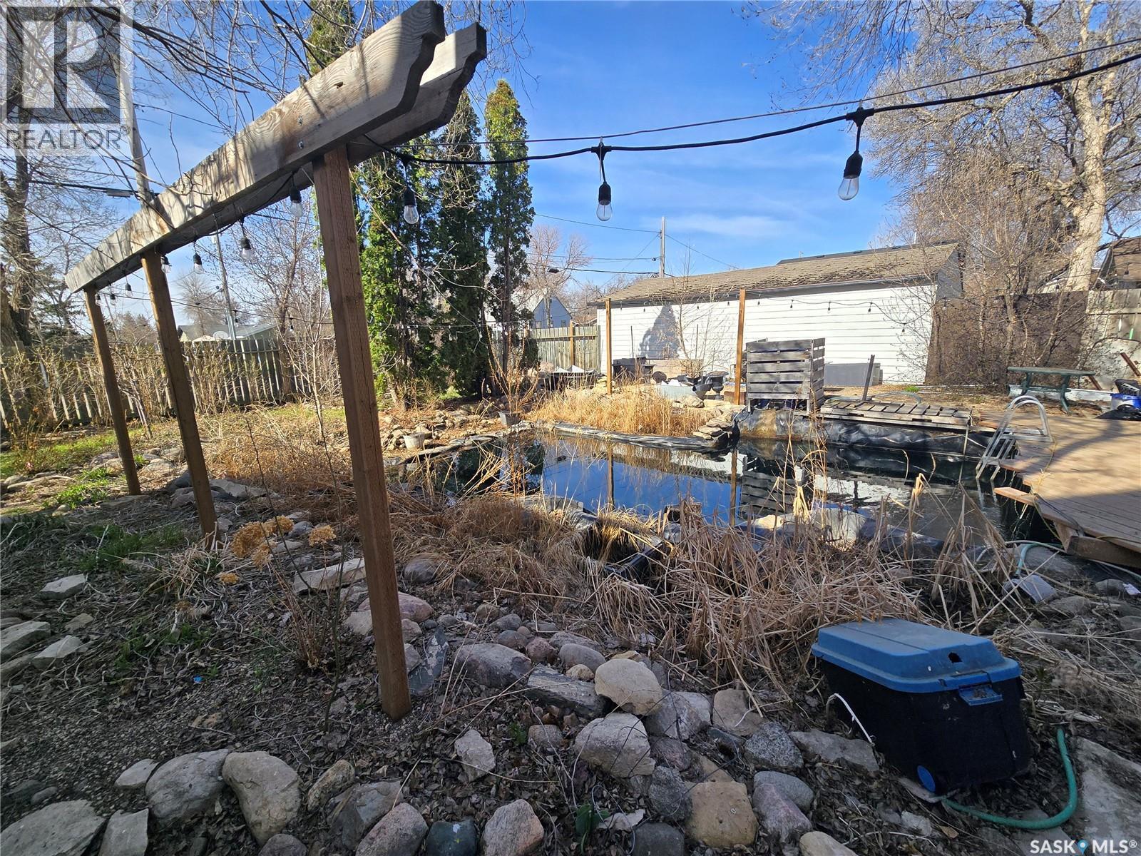 717 Coteau Avenue, Weyburn, SK - Outdoor
