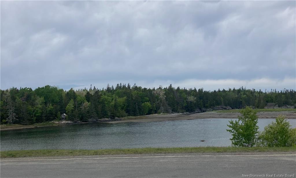 501 Fundy Dr, Wilsons Beach, NB