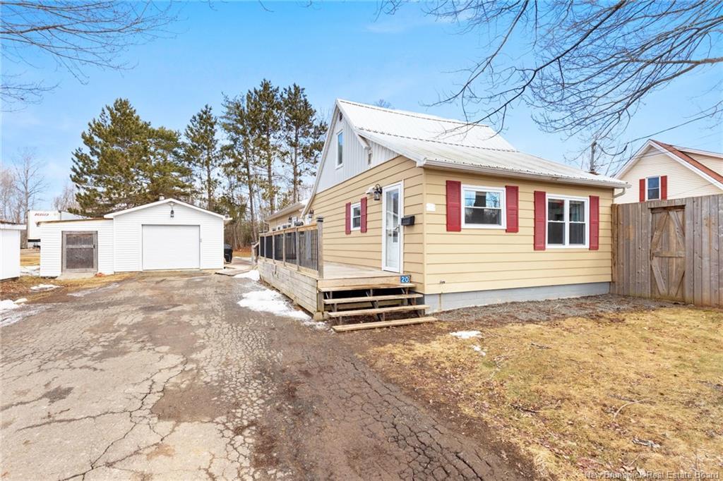 20 Centennial Drive, Minto, NB
