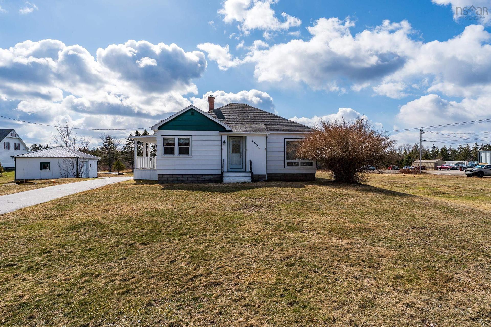 3654 Highway 1, St. Bernard, NS