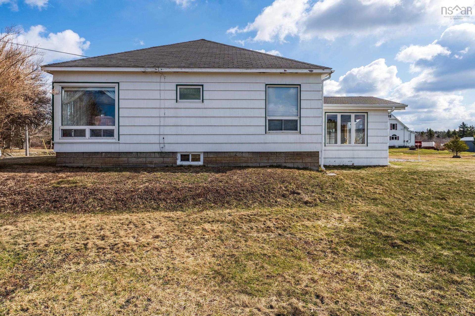 3654 Highway 1, St. Bernard, NS