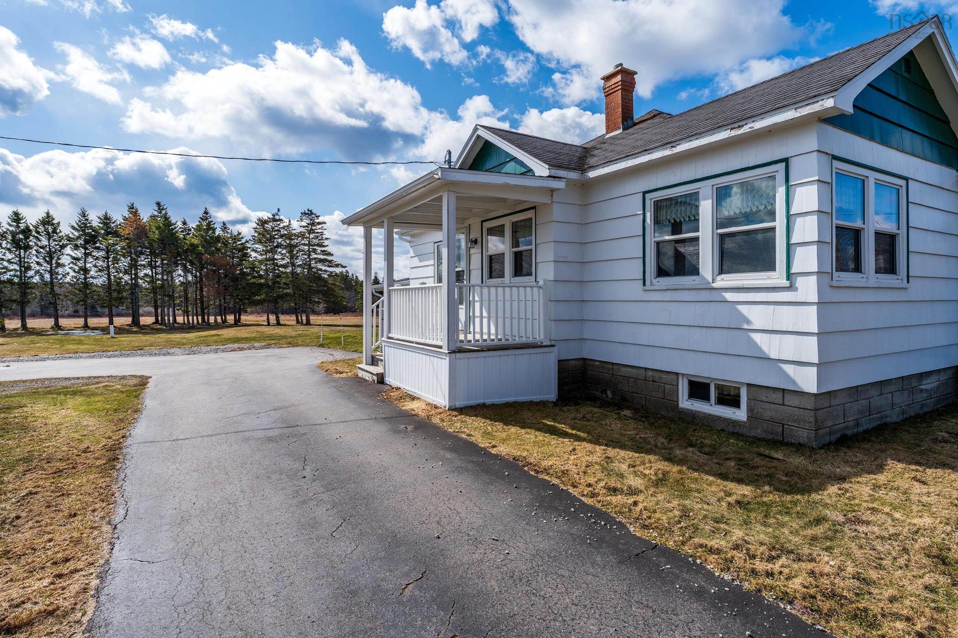 3654 Highway 1, St. Bernard, NS