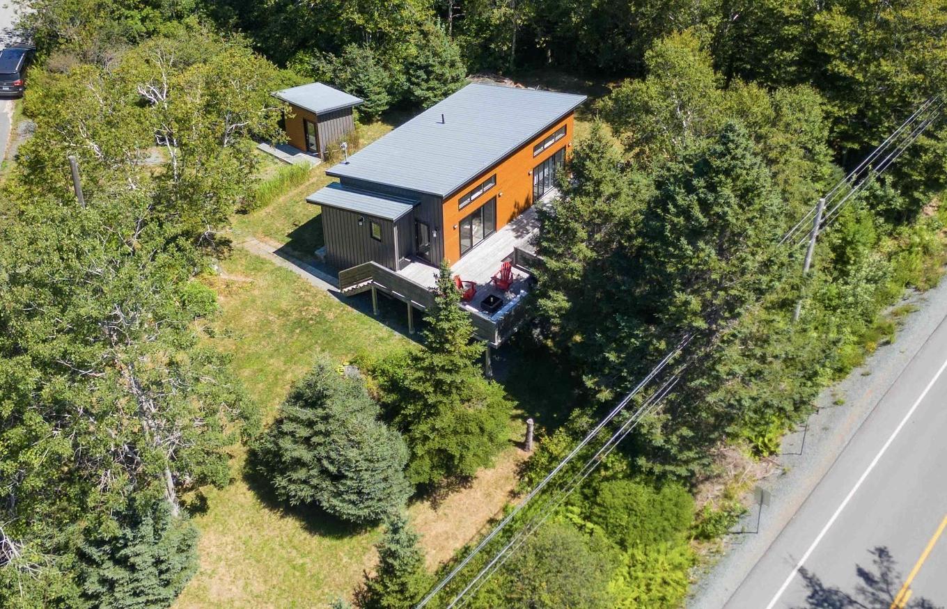 10 Silver Rock Road, Hunts Point, NS