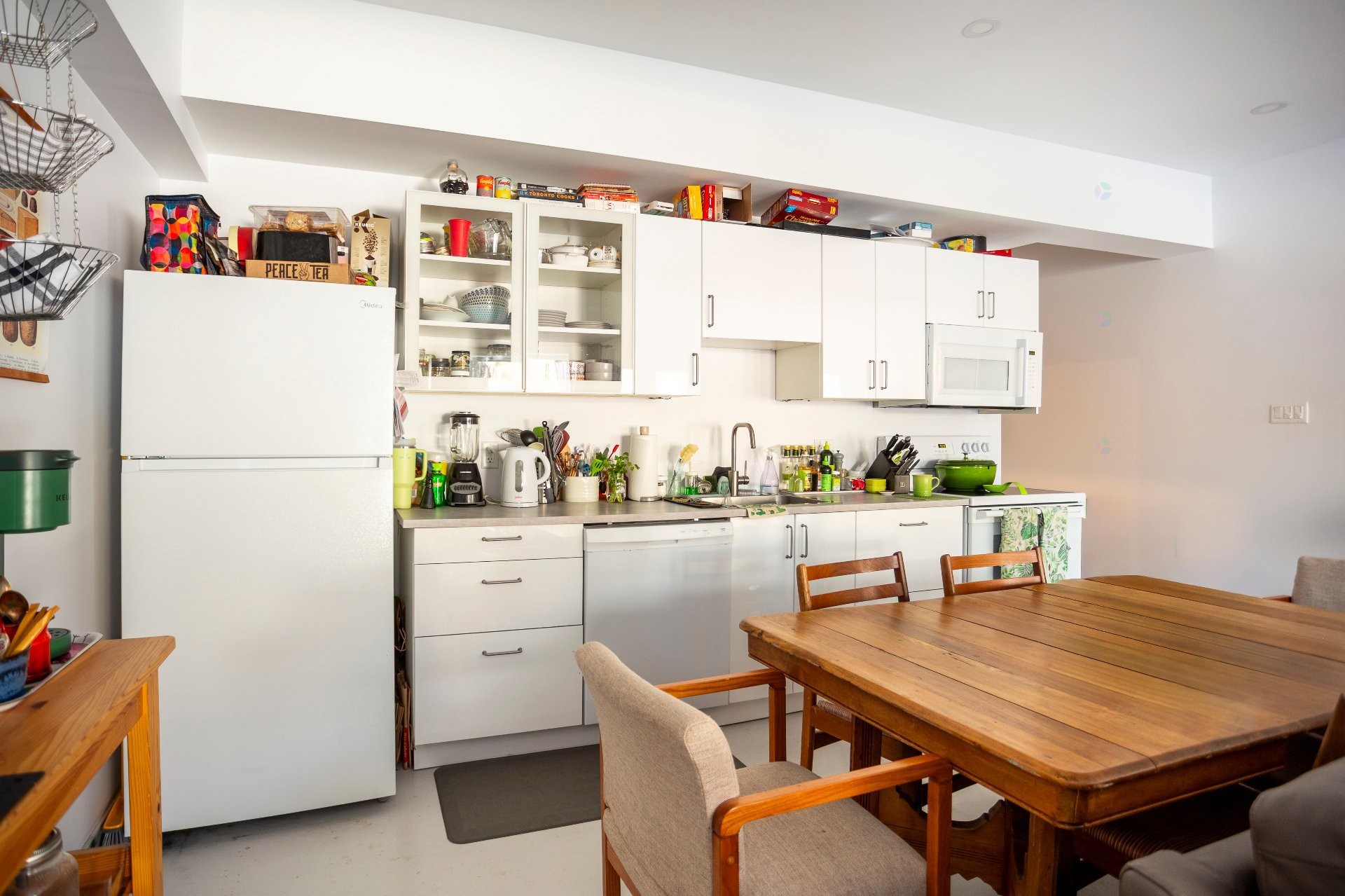 Intergenerational - 40 Ch. Davidson, La Pêche, QC - Indoor