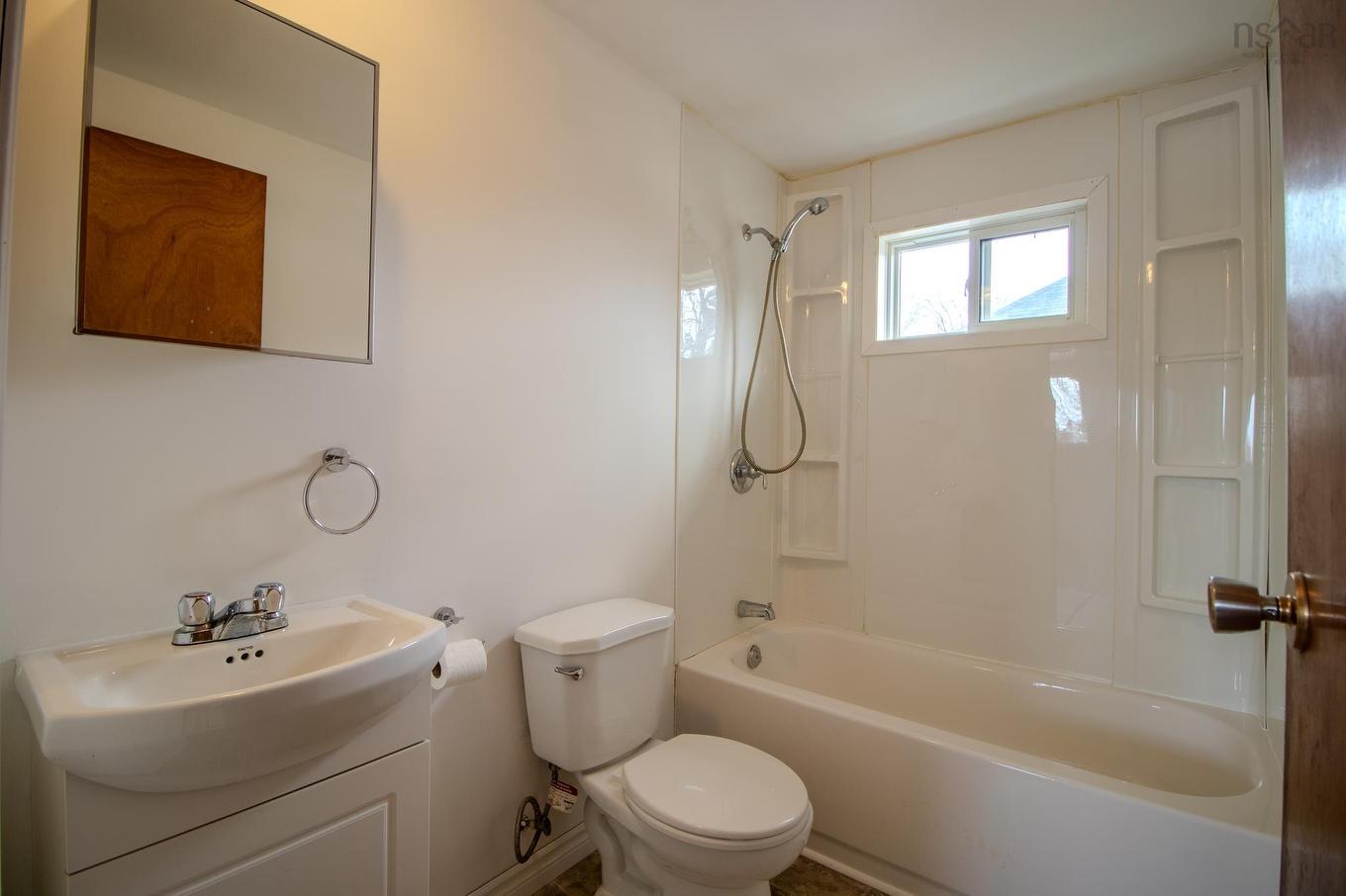 228 Murphy Road, Westmount, NS