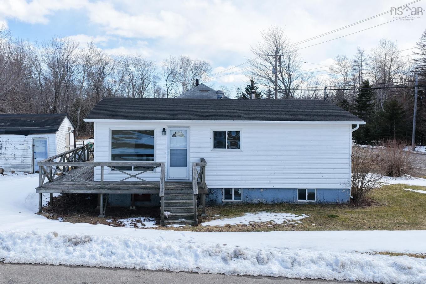 228 Murphy Road, Westmount, NS