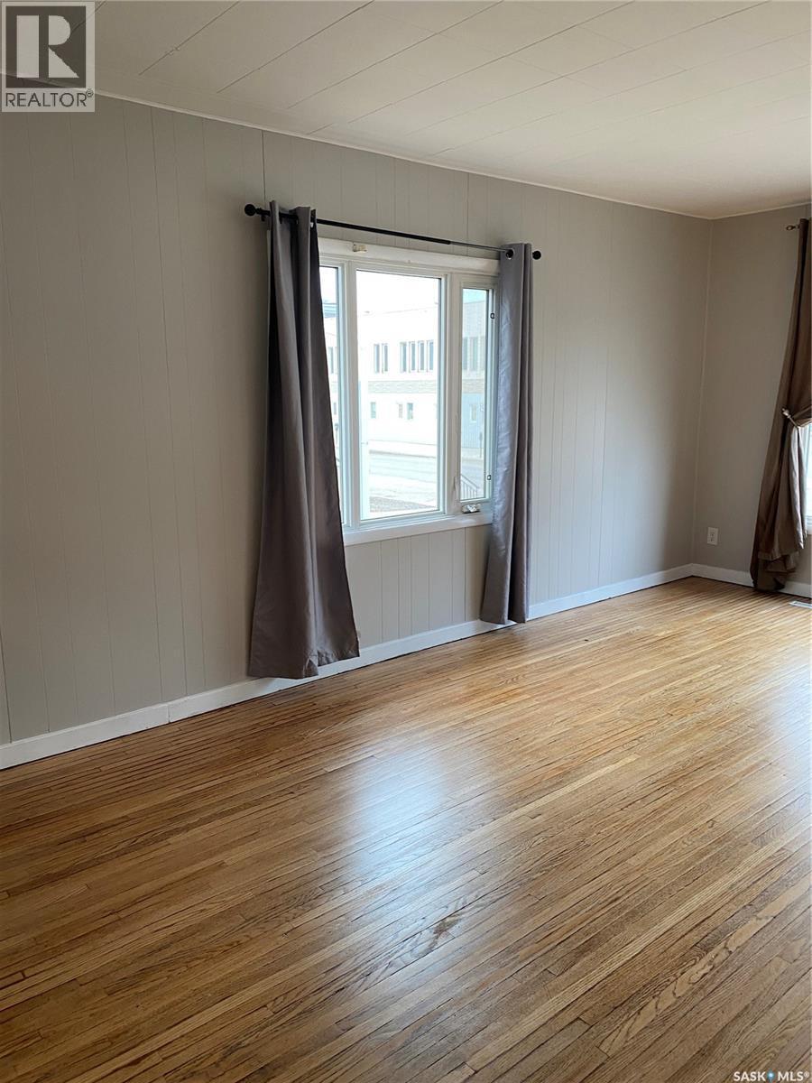 209 8Th Street E, Prince Albert, SK - Indoor Photo Showing Other Room