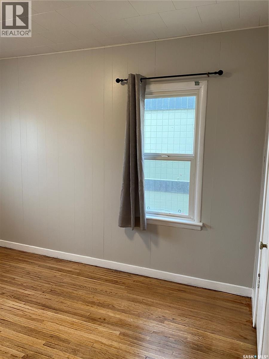 209 8Th Street E, Prince Albert, SK - Indoor Photo Showing Other Room