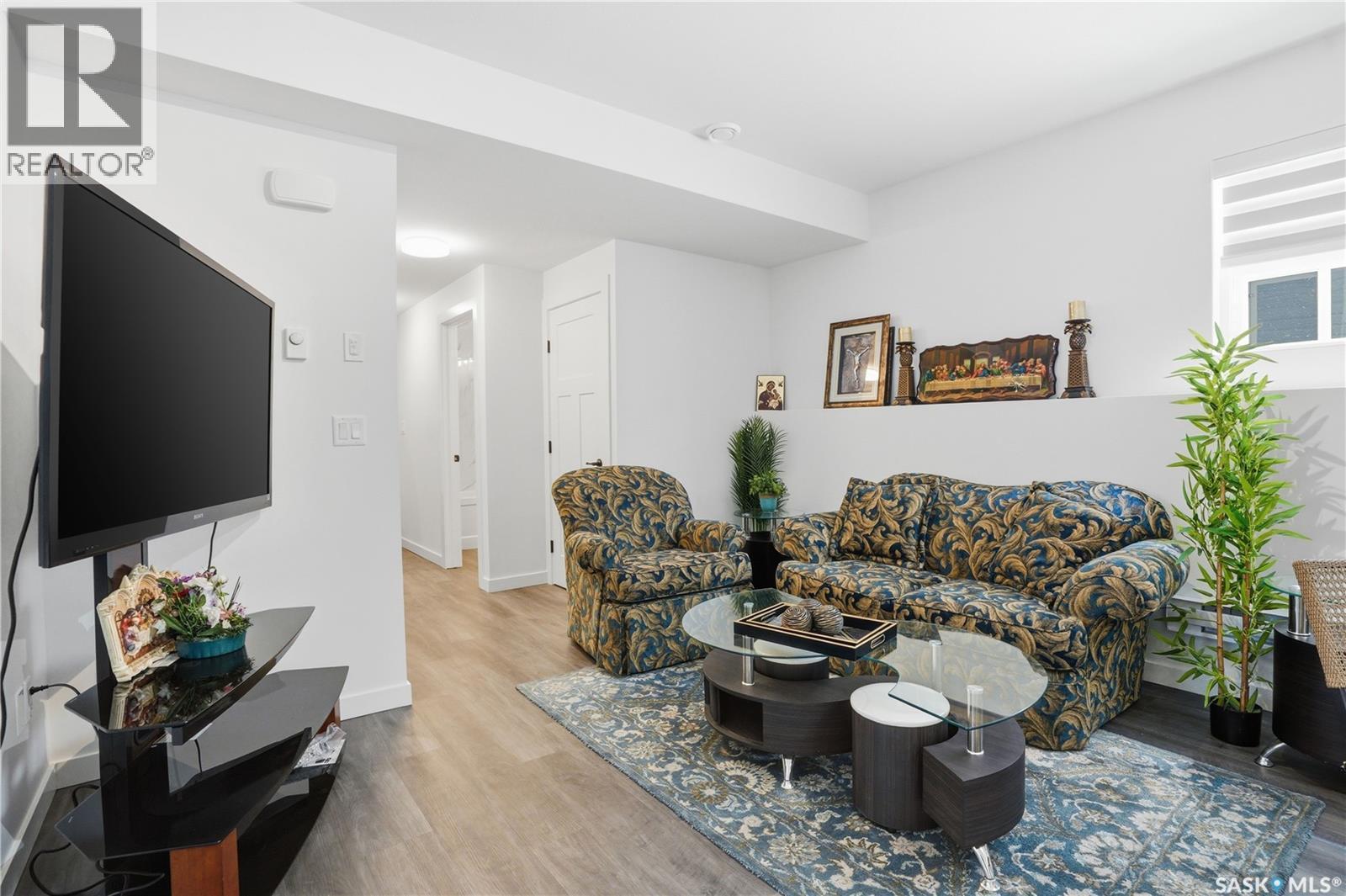 194 Sharma Lane, Saskatoon, SK - Indoor Photo Showing Living Room