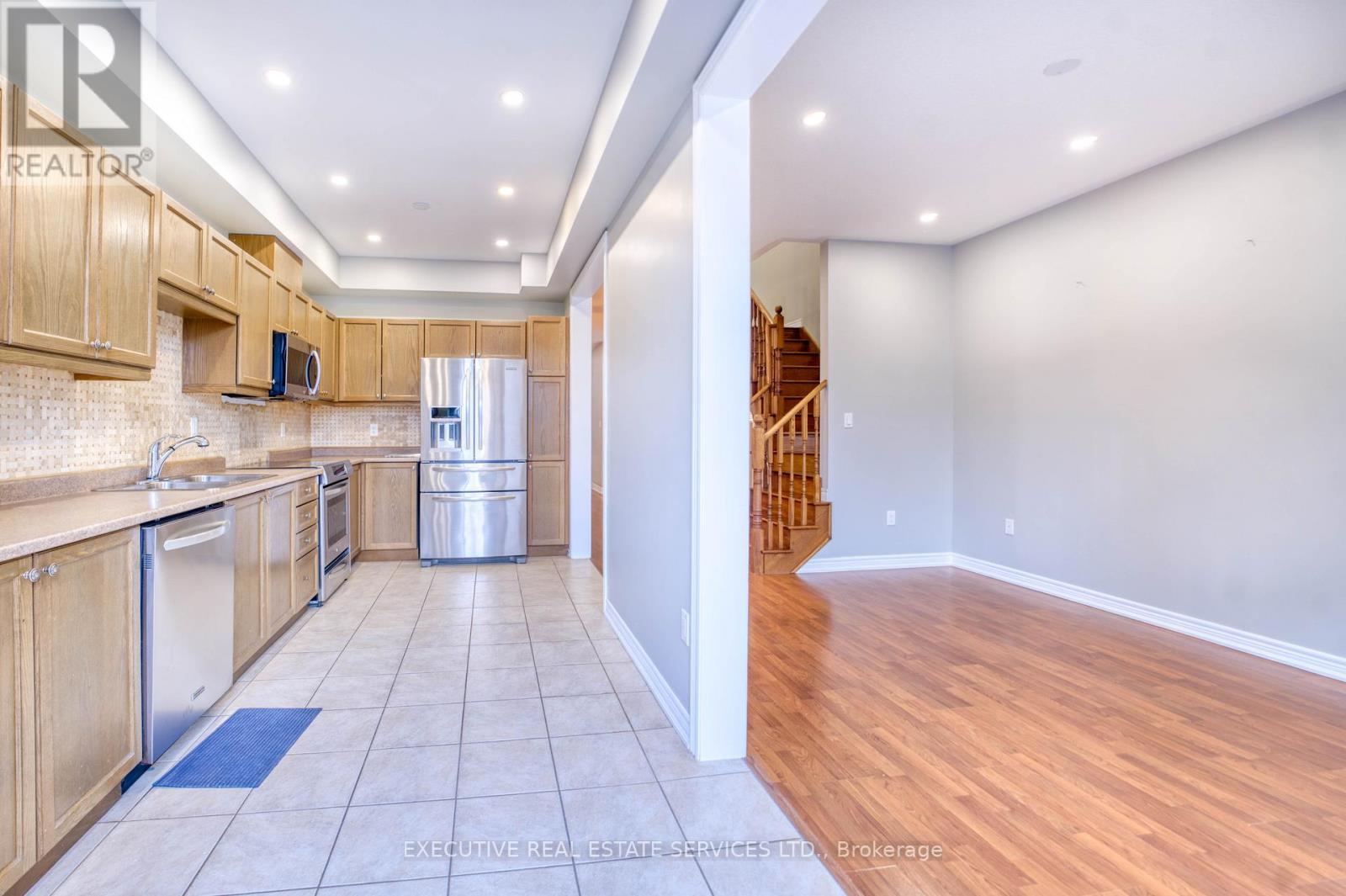 9499 Ninth Line, Markham, ON - Indoor Photo Showing Kitchen With Upgraded Kitchen