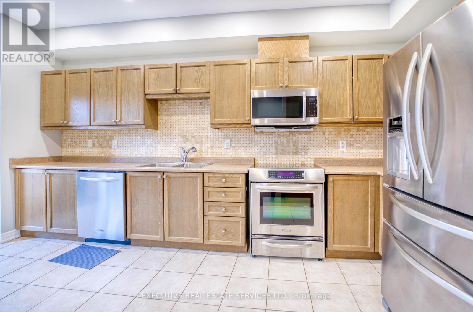 9499 Ninth Line, Markham, ON - Indoor Photo Showing Kitchen